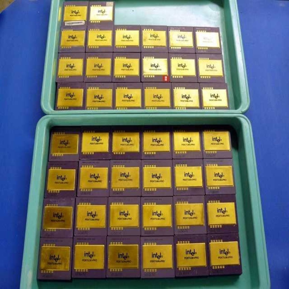 Ceramic Cpu Gold Intel Pentium Processor scrap